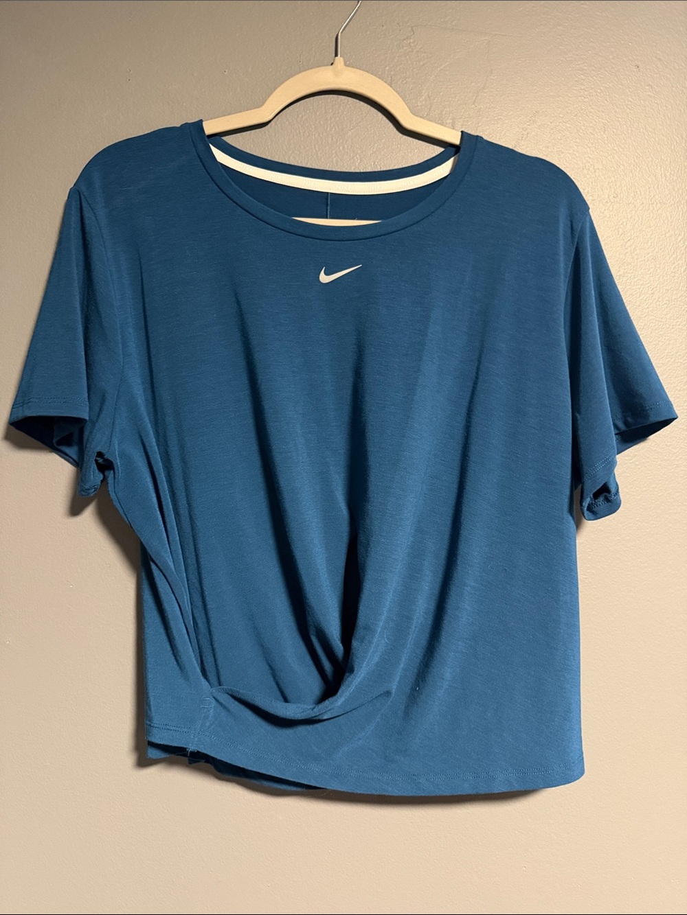 Nike Women's Short Sleeve Twist-Front Tee